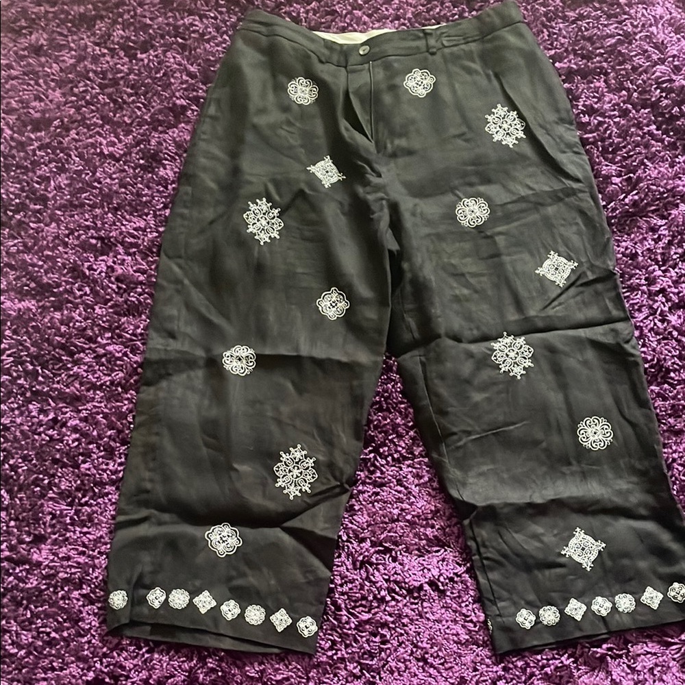 Black Embroidered Women’s Linen Capris